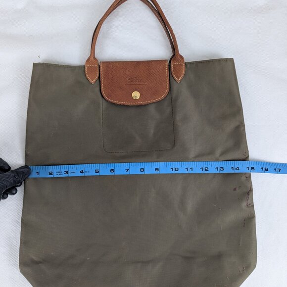 Longchamp Le Pliage Green Bag – Authentic Nylon Handbag, Gently Used, Chic! - Picture 14 of 16